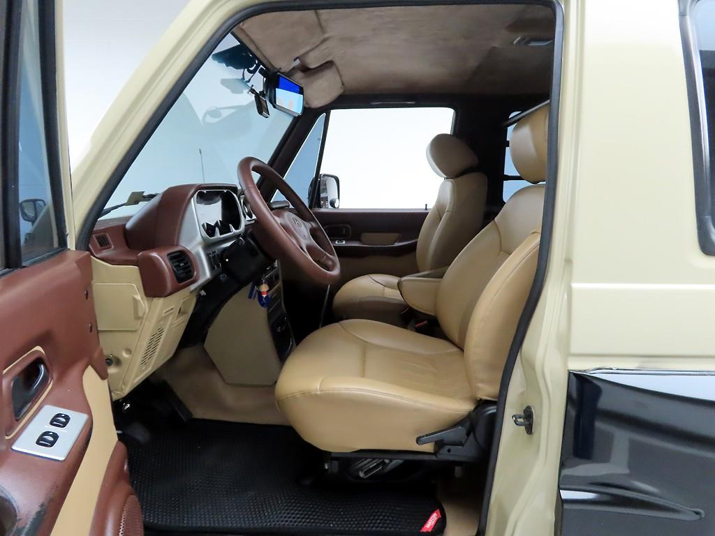 HYUNDAI Galloper - Vista 8