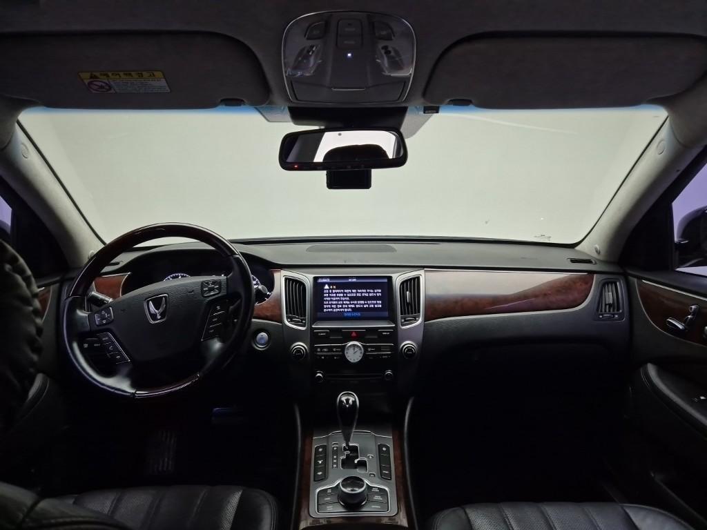 HYUNDAI Equus - Vista 5