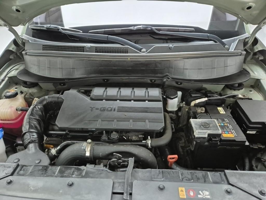 HYUNDAI Casper - Vista 5