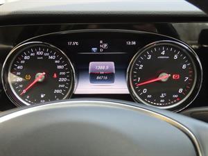 Mercedes Benz E class - Vista 10