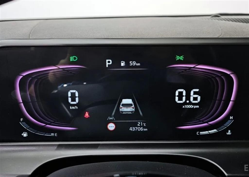 KIA Seltos - Vista 8