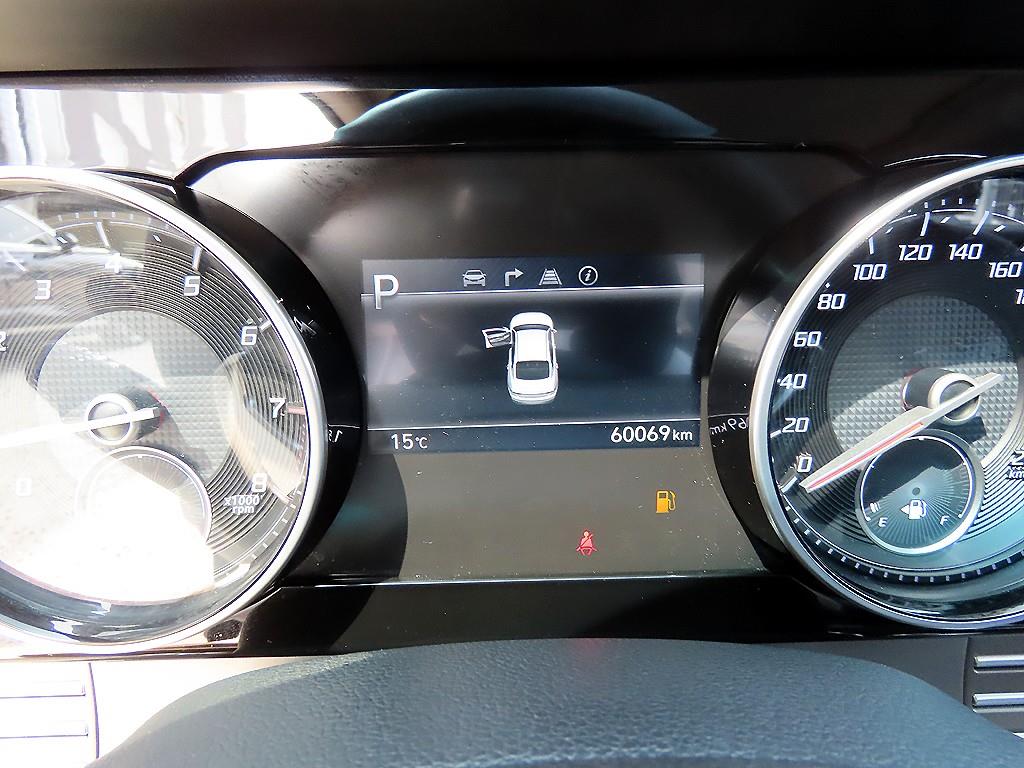 HYUNDAI Grandeur - Vista 9