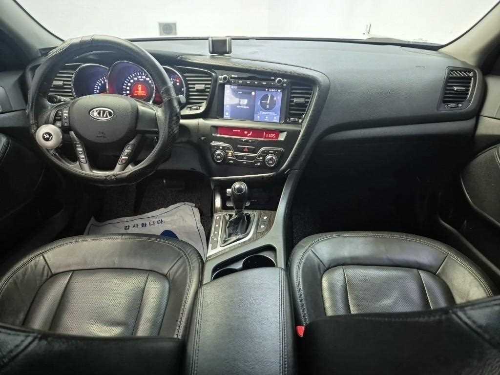 KIA K5 - Vista 7
