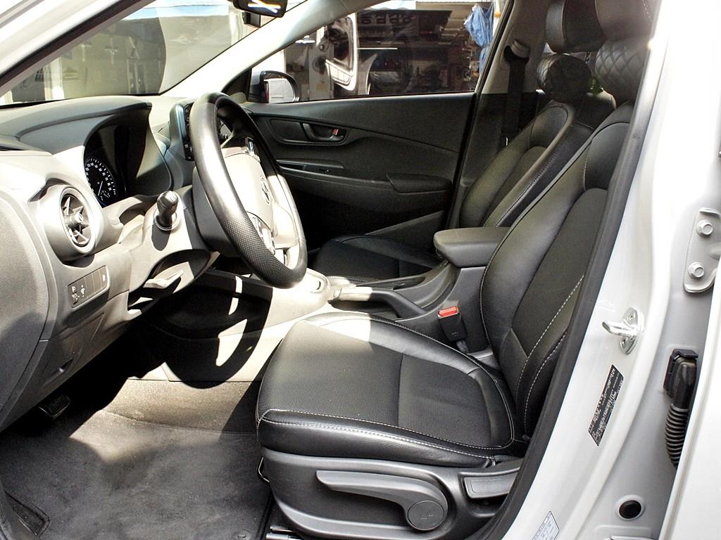 HYUNDAI Kona - Vista 9