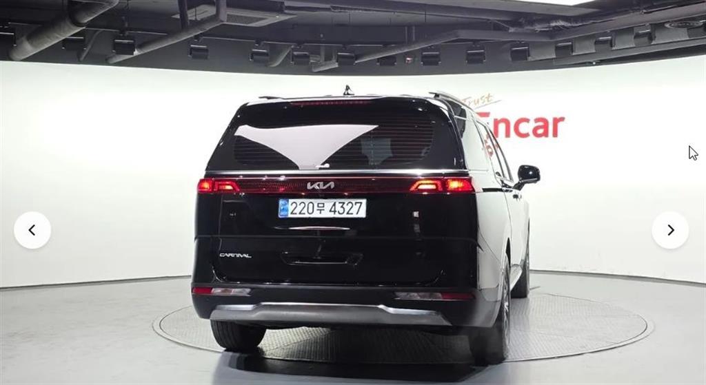 KIA Carnival - Vista 4