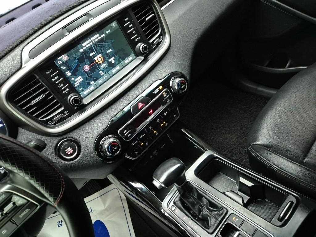 KIA Sorento - Vista 10