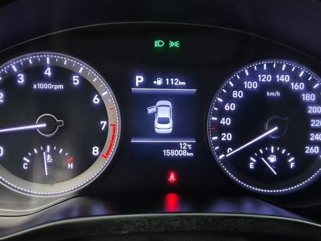 HYUNDAI Grandeur - Vista 6