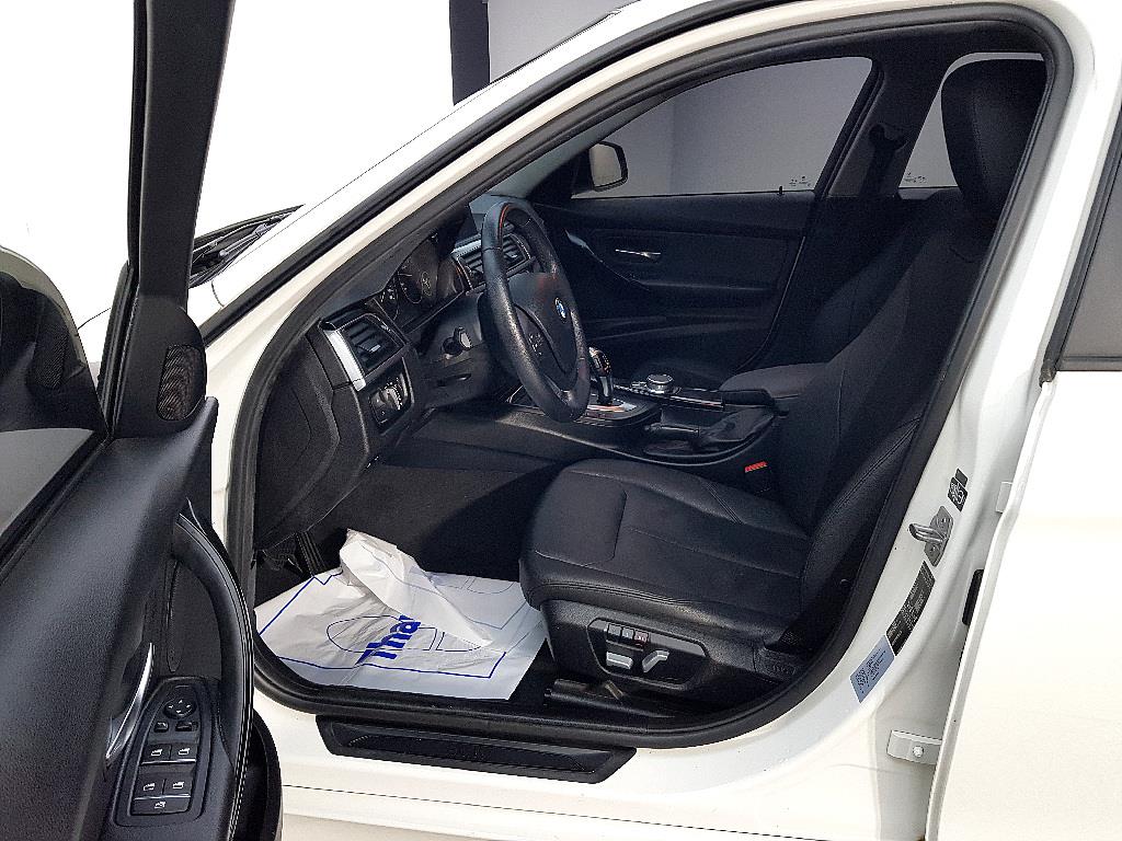 BMW 3 series - Vista 8