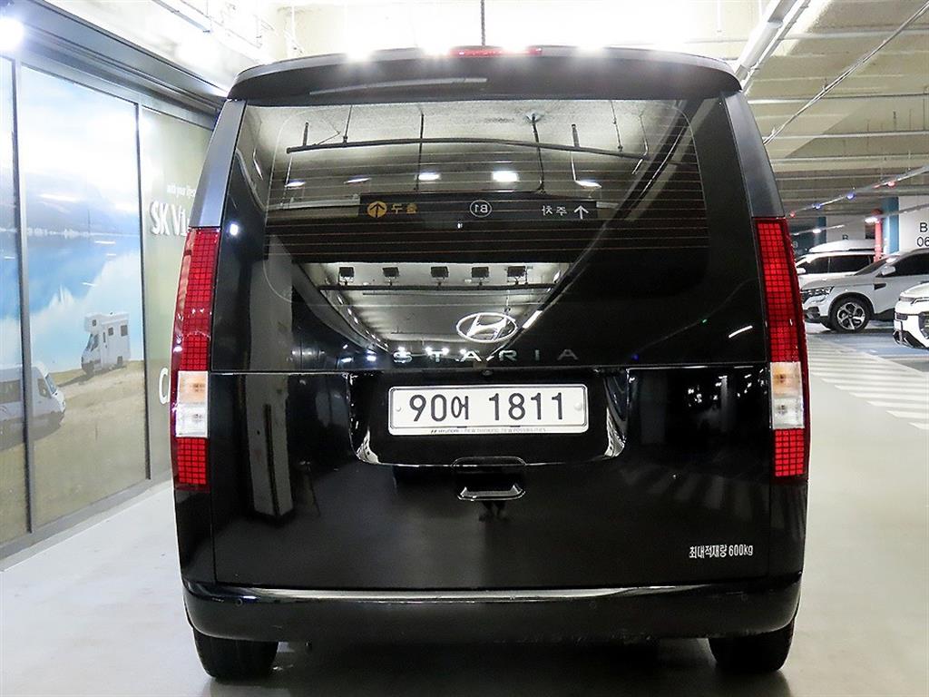 HYUNDAI Staria - Vista 5