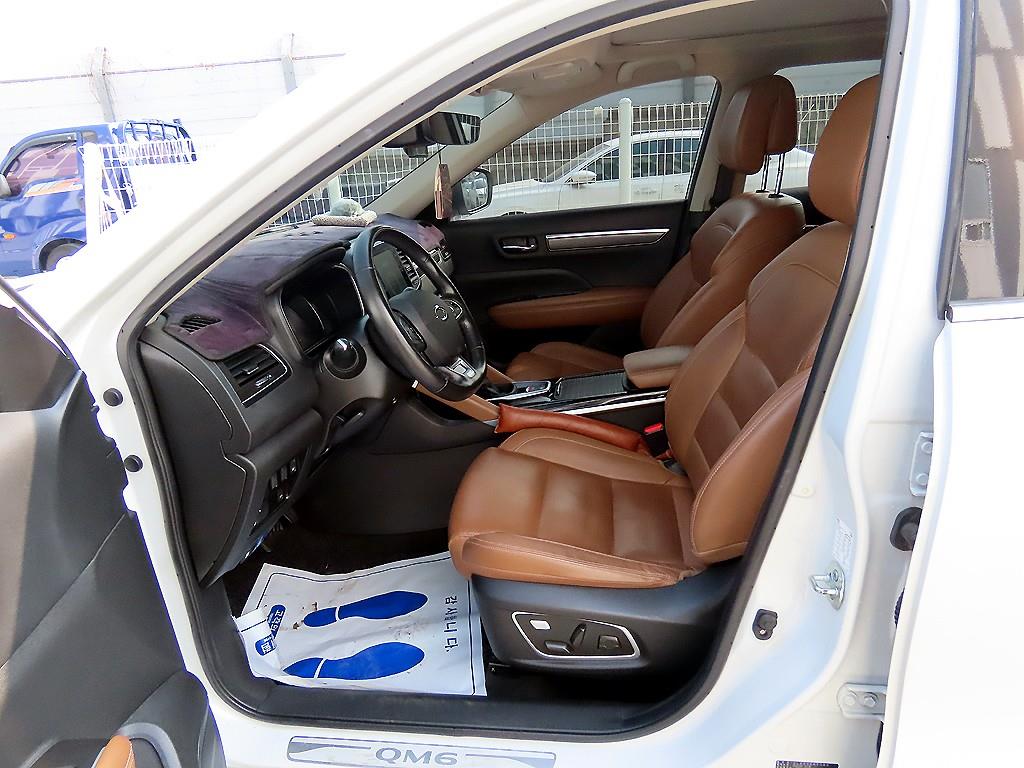 SAMSUNG QM6 - Vista 5