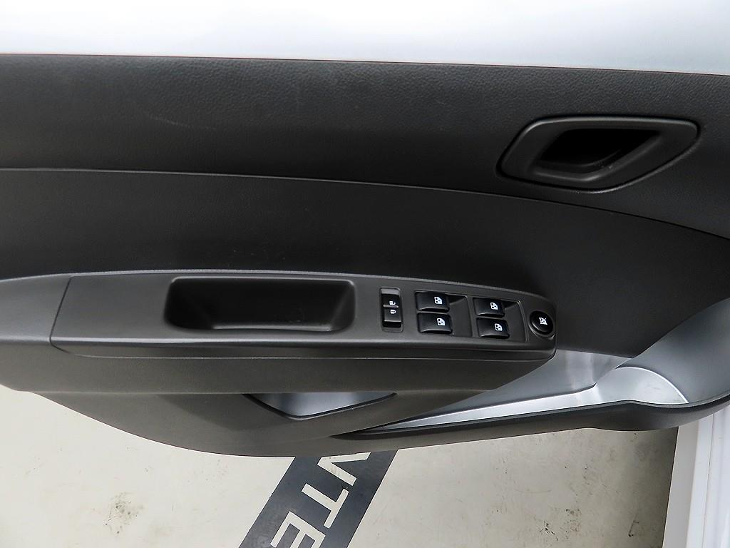 Chevrolet Spark - Vista 11