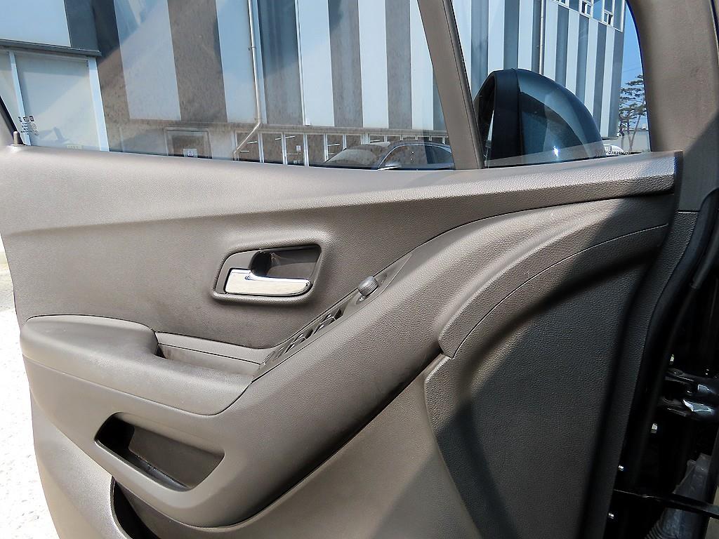 Chevrolet Trax - Vista 11