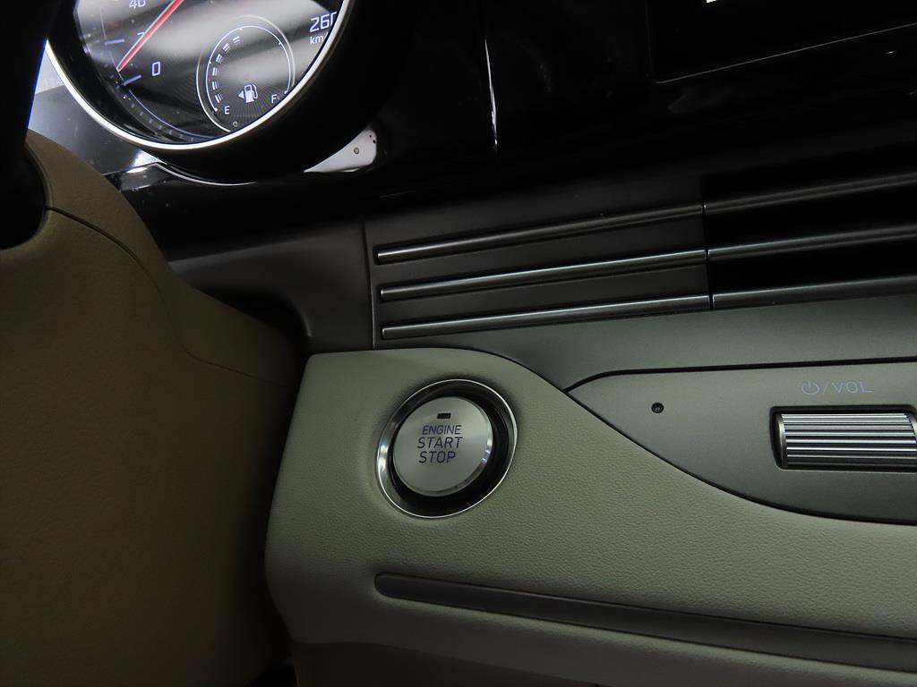 HYUNDAI Grandeur - Vista 12