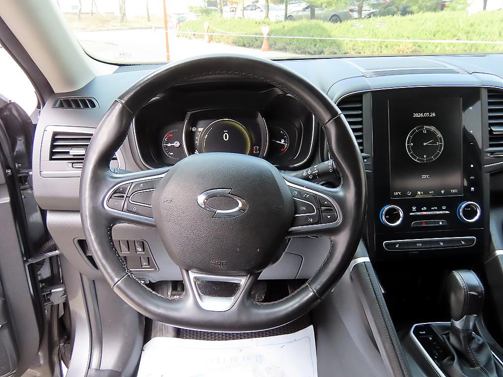 SAMSUNG QM6 - Vista 8