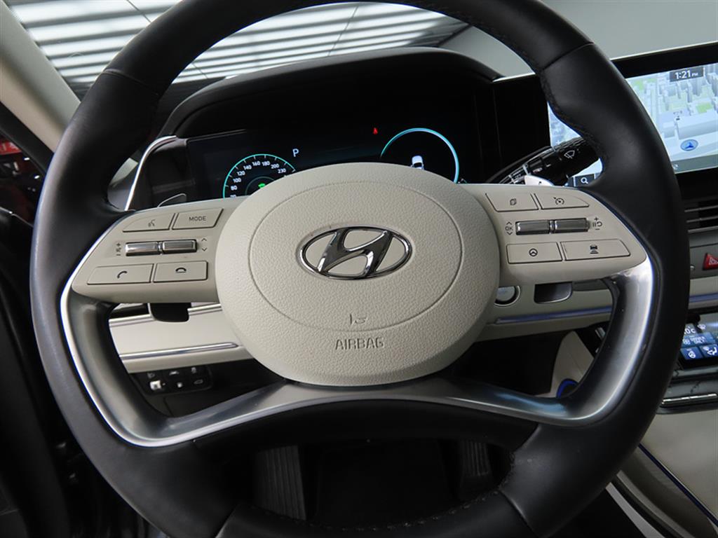 HYUNDAI Grandeur - Vista 8