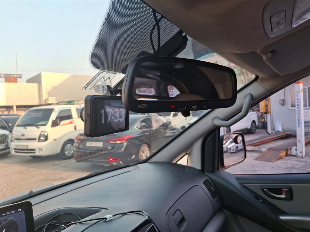 HYUNDAI Starex - Vista 9