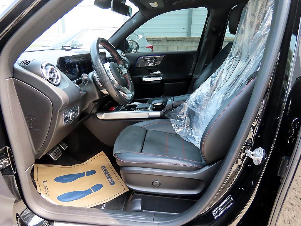 Mercedes Benz GLB Class - Vista 5