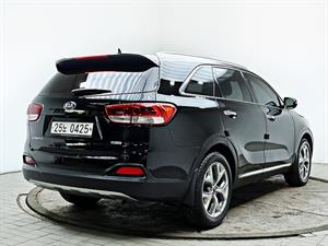 KIA Sorento - Vista 8