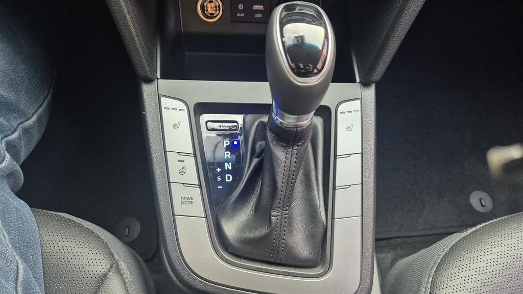 HYUNDAI Avante - Vista 5