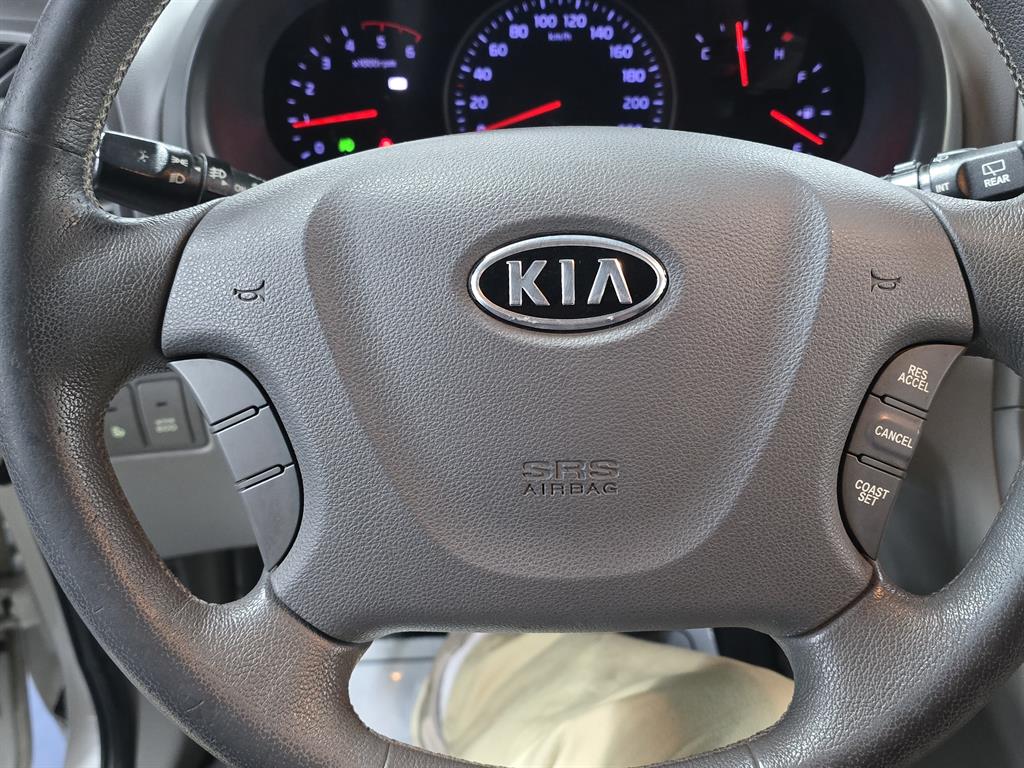 KIA Carnival 2012 Blanco - Importación desde Corea - HF Imports Iquique - Foto 13