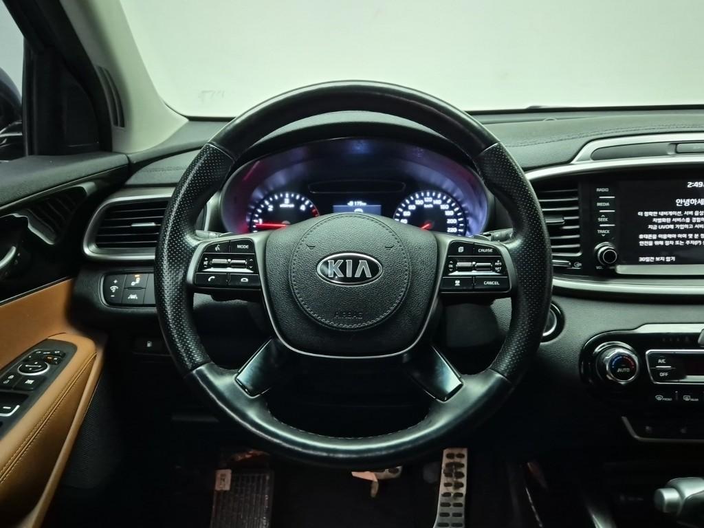 KIA Sorento - Vista 9