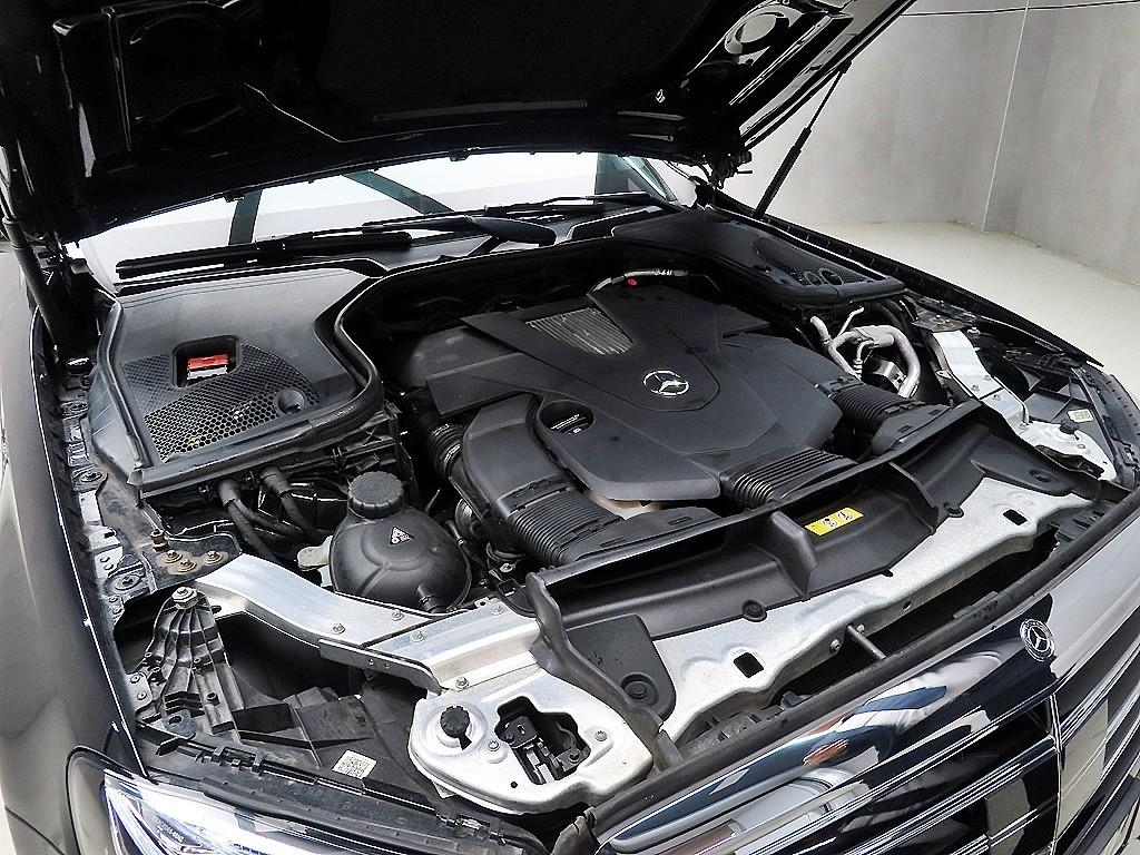 Mercedes Benz E class 2019 Negro - Importación desde Corea - HF Imports Iquique - Foto 18