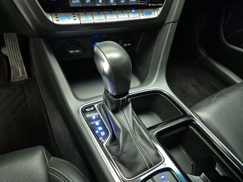 HYUNDAI Sonata - Vista 8