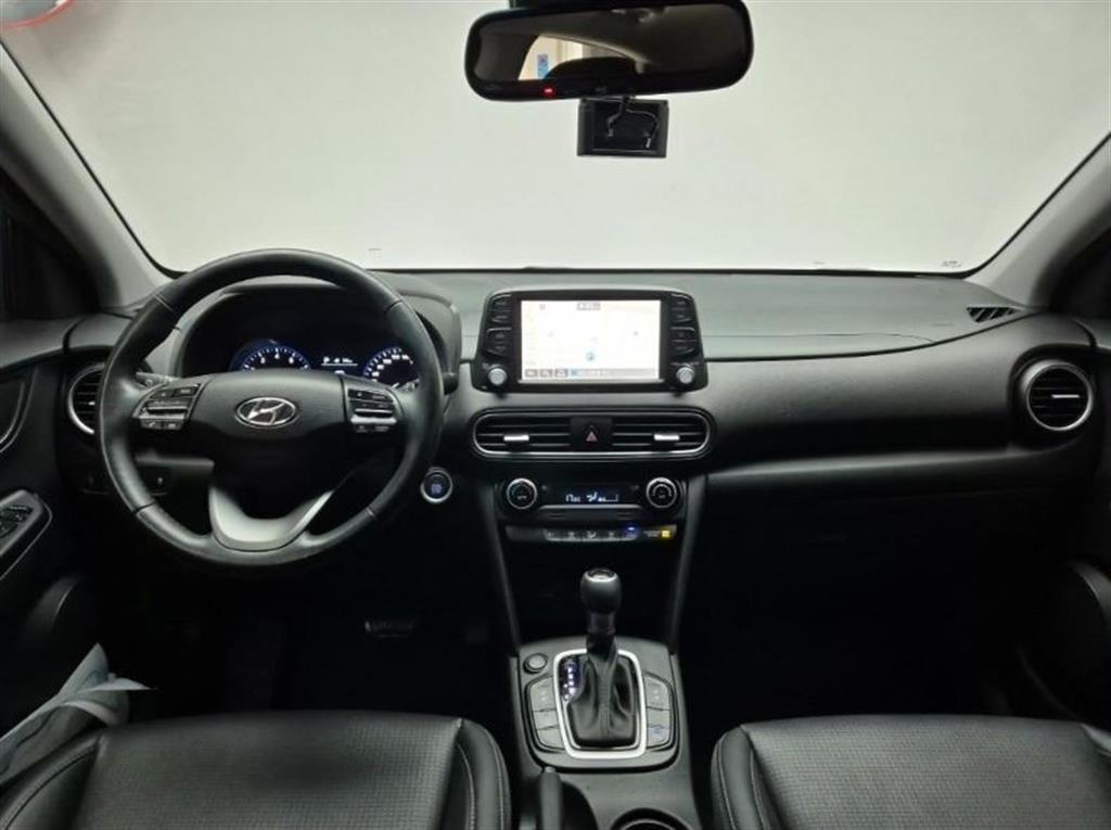 HYUNDAI Kona - Vista 7