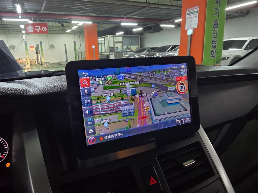 SAMSUNG SM7 - Vista 9