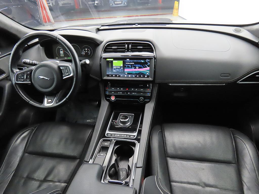 Jaguar F-PACE - Vista 5