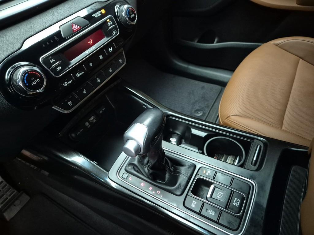 KIA Sorento - Vista 8