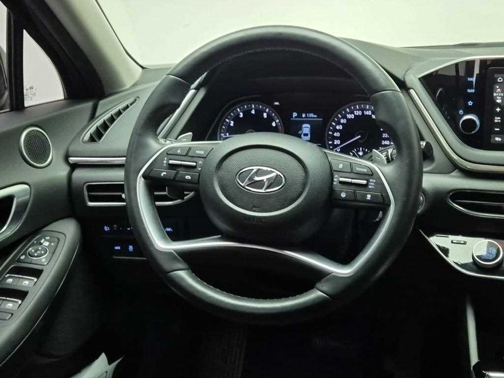 HYUNDAI Sonata - Vista 9