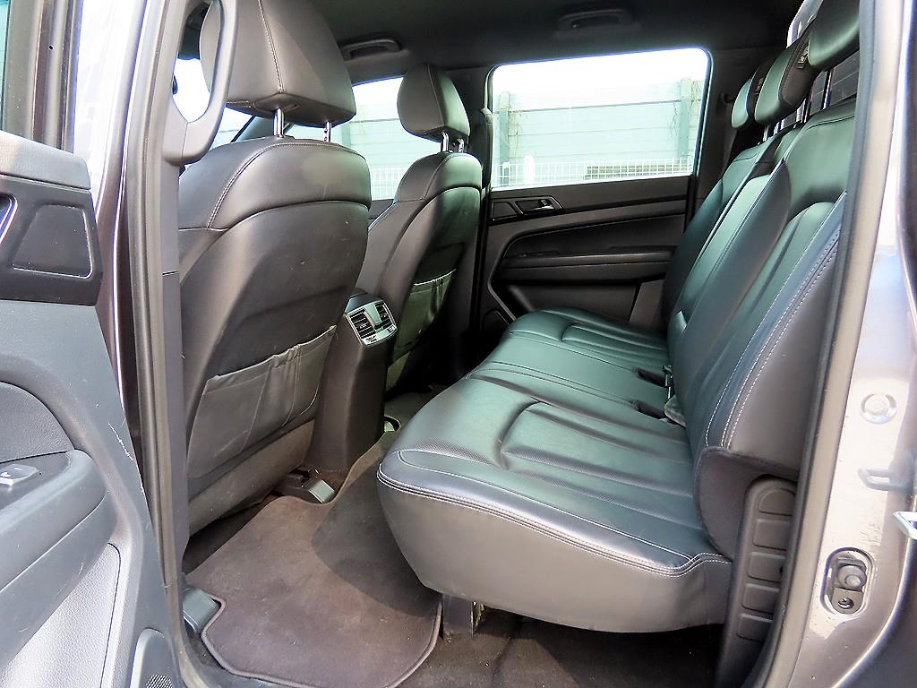 Ssangyong Rexton - Vista 7