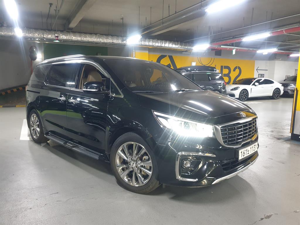 KIA Carnival - Vista 2