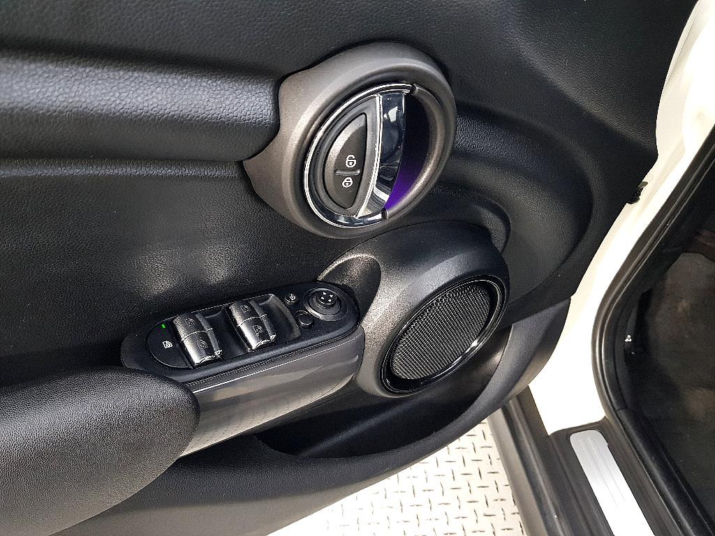 Mini Cooper - Vista 11