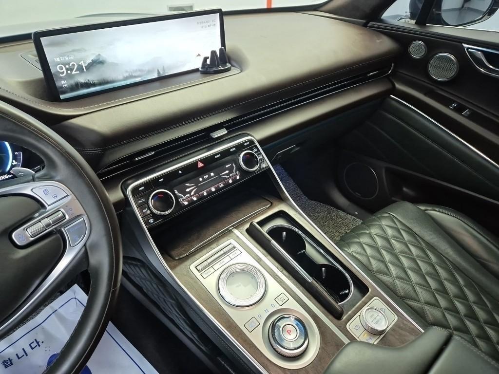 Genesis GV80 - Vista 10