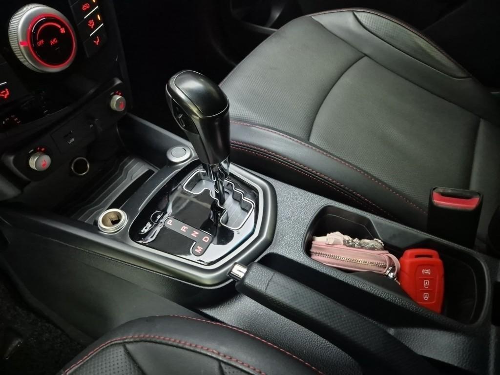 Ssangyong Tivoli - Vista 8