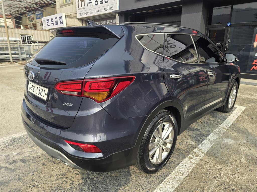 HYUNDAI Santa Fe - Vista 4