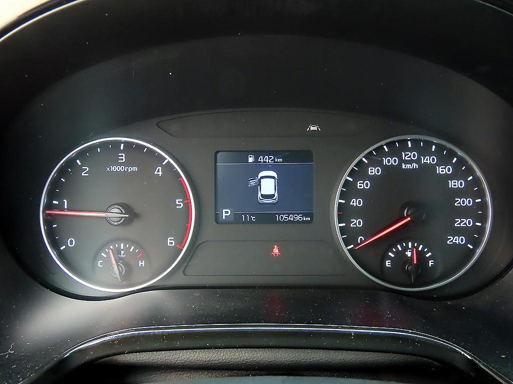 KIA Seltos - Vista 9