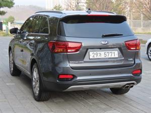 KIA Sorento - Vista 8