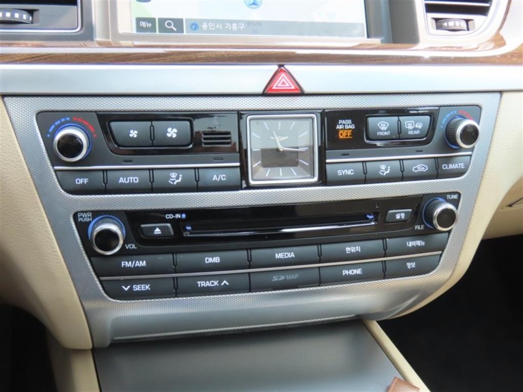 Genesis G80 2017 Blanco - Importación desde Corea - HF Imports Iquique - Foto 7