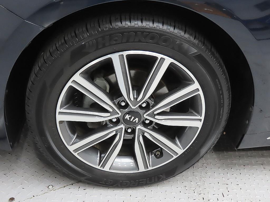 KIA K5 - Vista 9