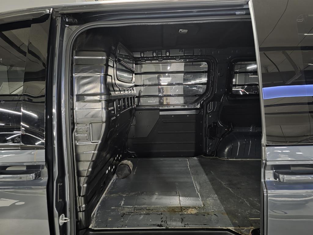 HYUNDAI Staria - Vista 8