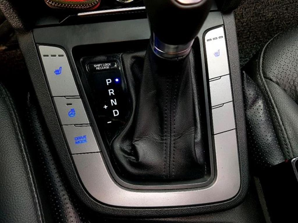 HYUNDAI Avante 2017 Blanco - Importación desde Corea - HF Imports Iquique - Foto 14