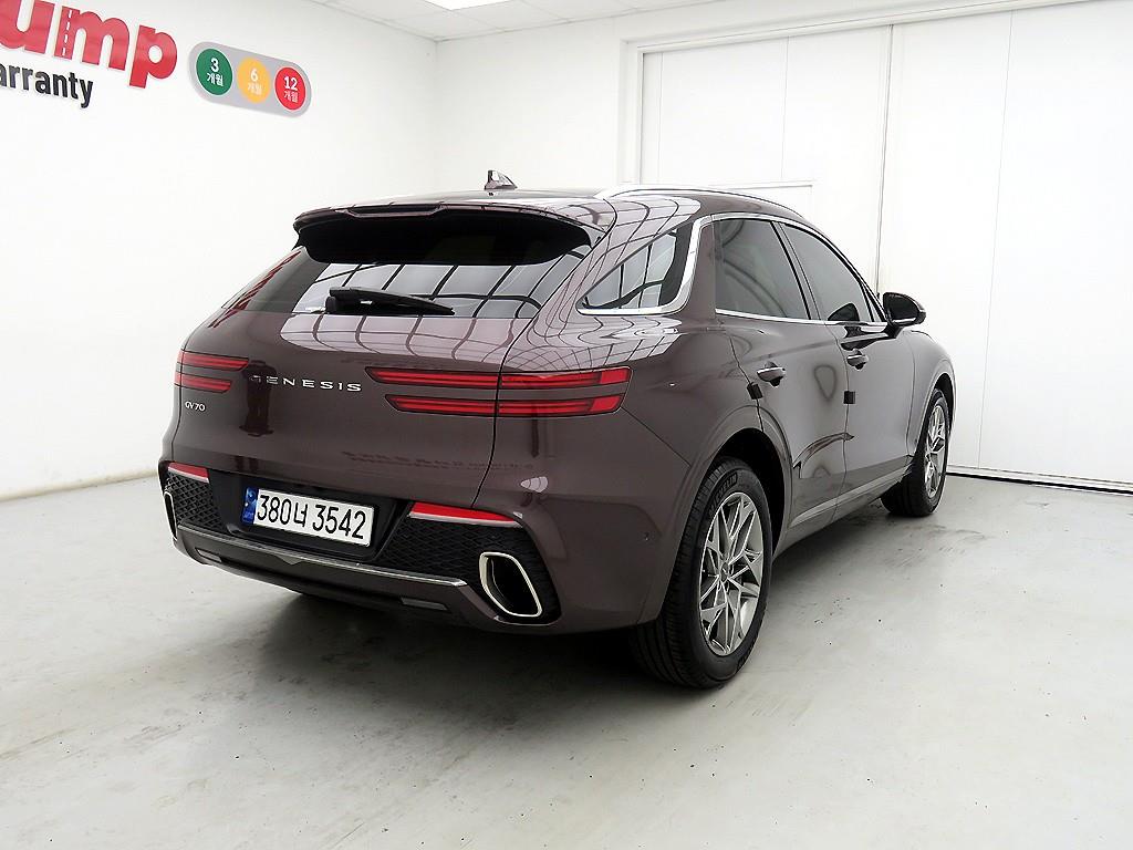 Genesis GV70 - Vista 4