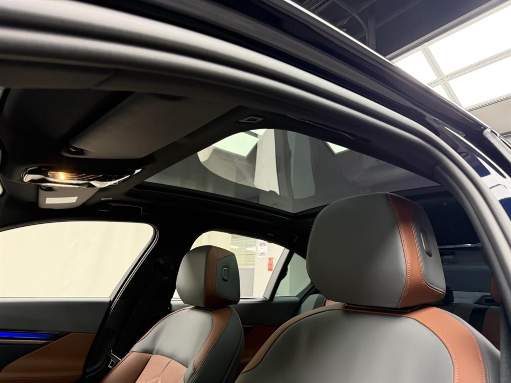 BMW 5 Series 2025 Negro - Importación desde Corea - HF Imports Iquique - Foto 19