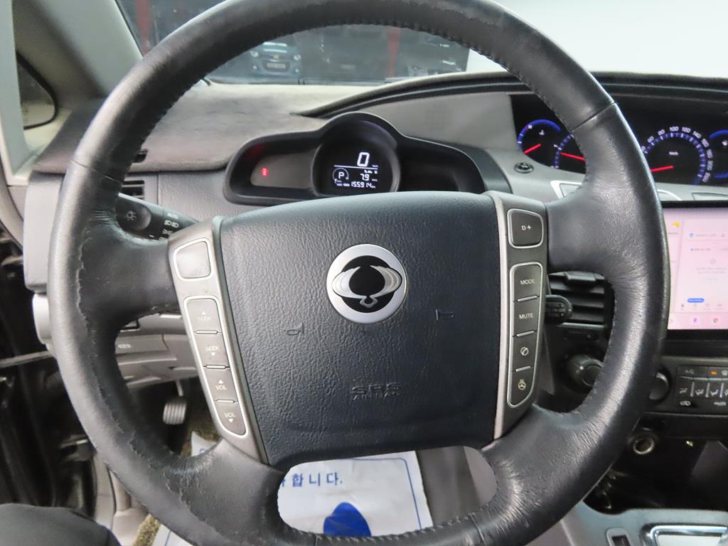 Ssangyong Korando - Vista 8