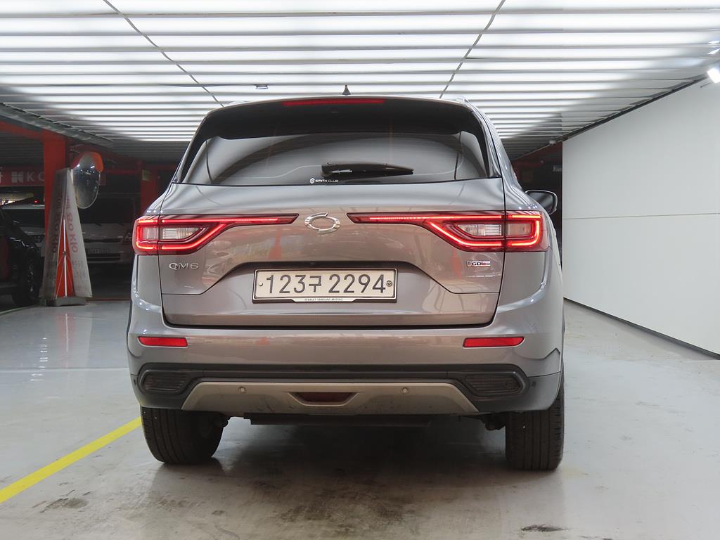 SAMSUNG QM6 - Vista 3