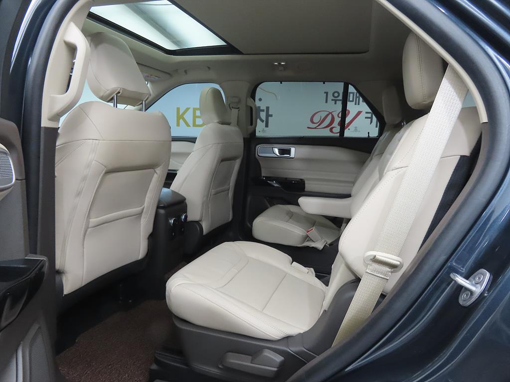 Ford Explorer - Vista 6