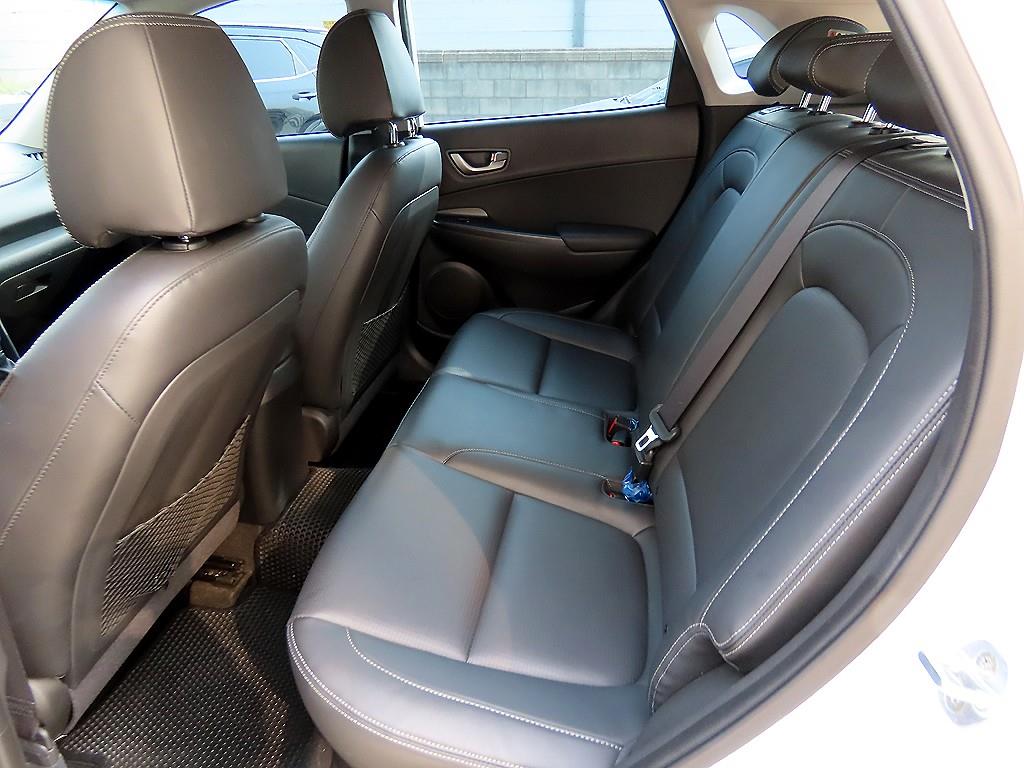 HYUNDAI Kona - Vista 6